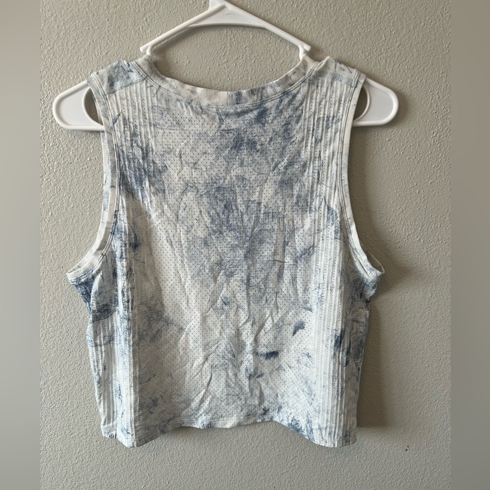 Lululemon Train To Be Tank Tie Dye Wash White & Blue Mesh Panels Cropped Active - Picture 6 of 7